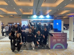 Equipo de Laudus en su stand del ERP Summit Chile 2025, presentando soluciones ERP del ecosistema Visma para empresas.